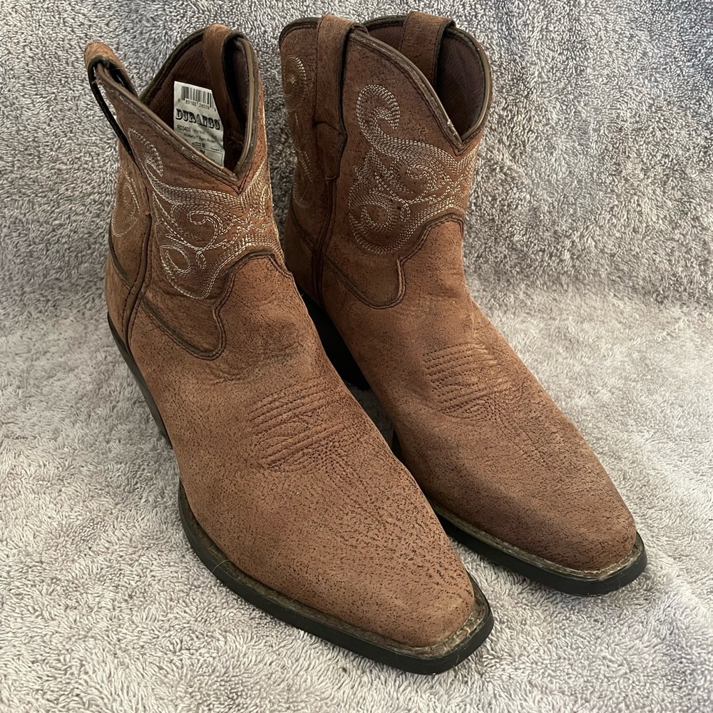 Woman’s Durango Shortie Cowgirl Boots